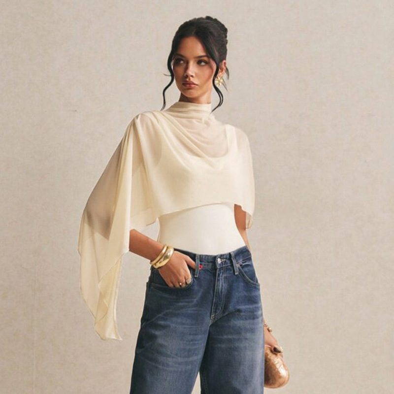 Cremefarbenes Capelet-Set