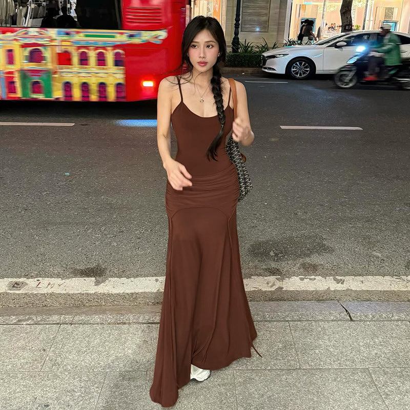 Gerafftes Maxikleid mit Trägern
