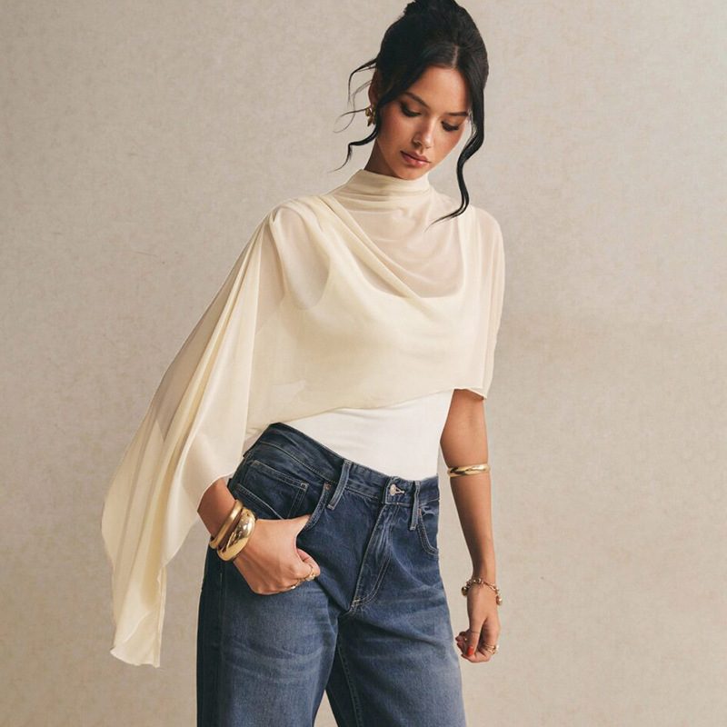 Cremefarbenes Capelet-Set