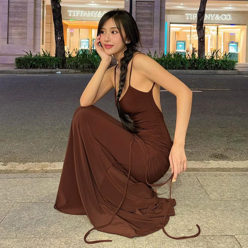 Gerafftes Maxikleid mit Trägern